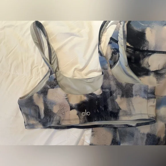 ALO Vapor Graffiti Airbrush Sports Bra & High Waist Legging Set Small S $213 - Picture 6 of 11